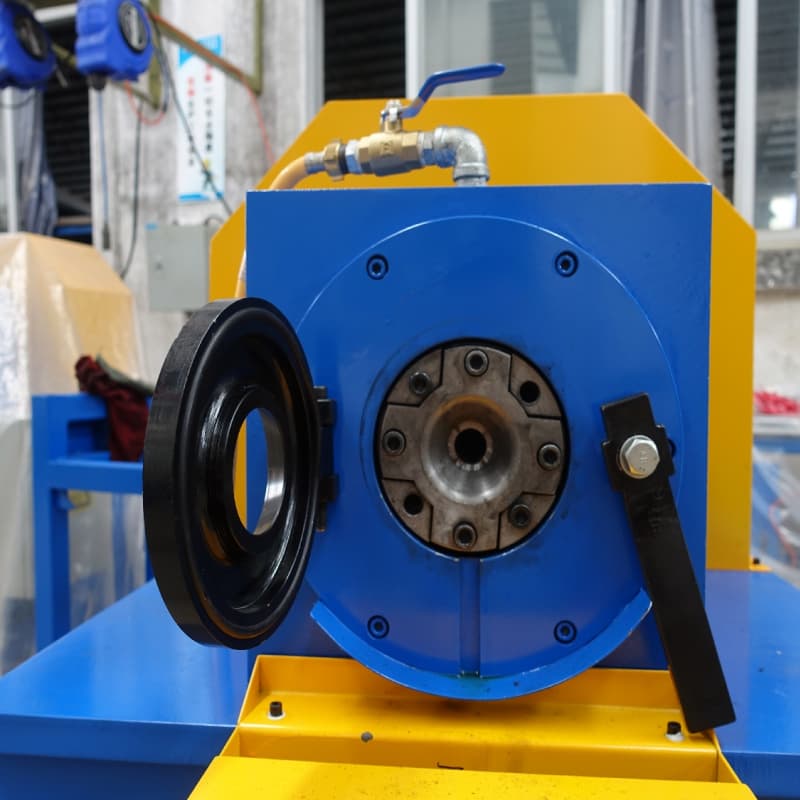 FH-(15/30/40) Máquina de encolhimento de tubo redondo tipo martelo 2-40mm de diâmetro 150-6000mm de comprimento Mudança rápida de molde para tubo de aquecimento de câmara quente de cabeça simples/dupla